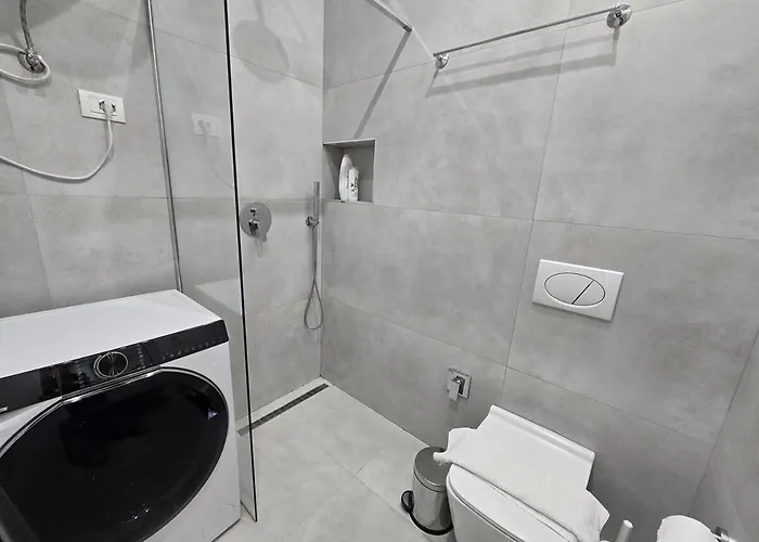 Apartman Stylish Base - Center Tirana